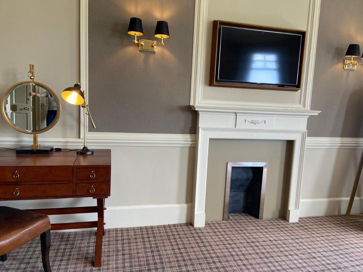 Cornhill Castle Pensionat Biggar Eksteriør billede