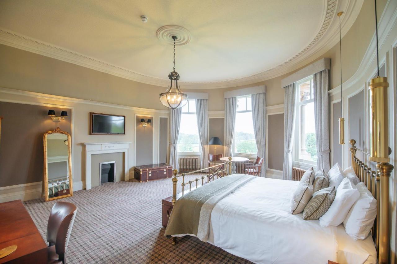 Cornhill Castle Pensionat Biggar Eksteriør billede